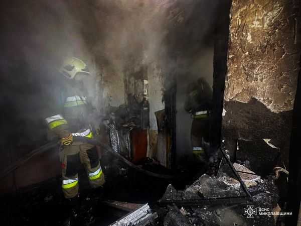Сегодня днем в Николаеве тушили жилкоп, обгорела 40-летняя женщина